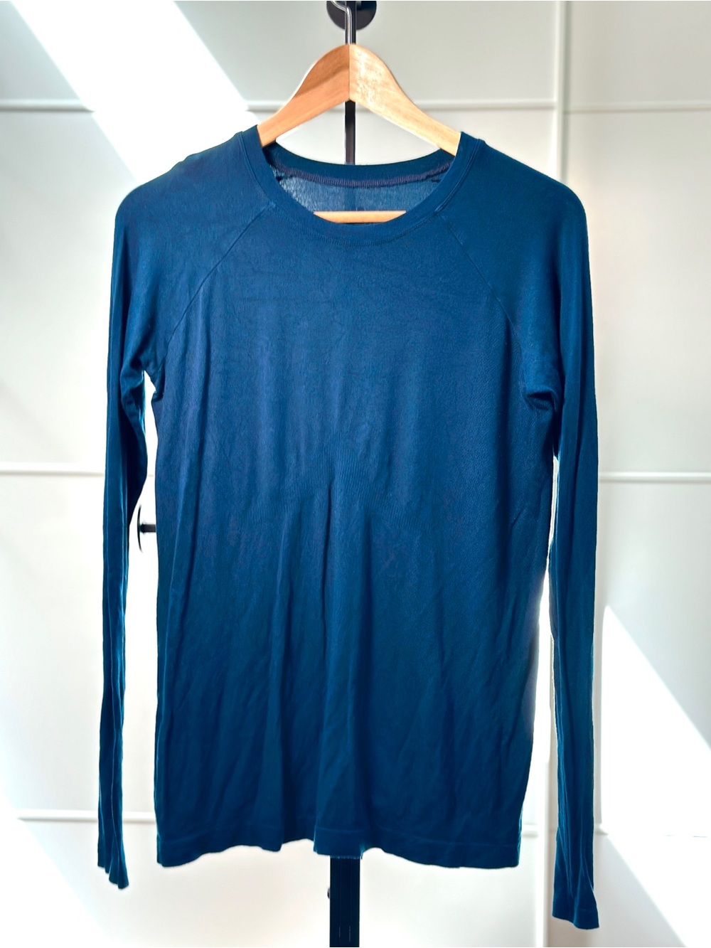 Sweaty Betty Long-Sleeve Crew Top in Deep Teal